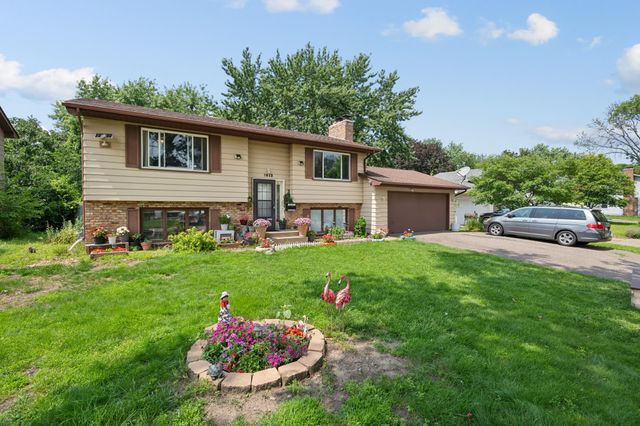 1613 Lyn Curve Avenue N, Minneapolis, MN 55411