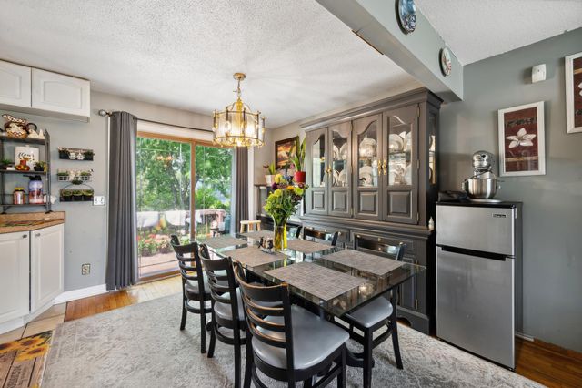 1613 Lyn Curve Avenue N, Minneapolis, MN 55411