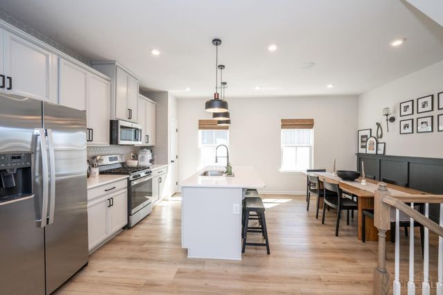 26 Wentworth Lane, Deer Park, OH 45236