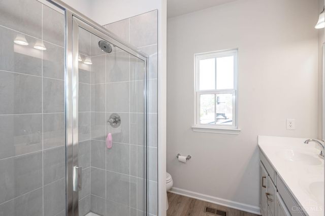 26 Wentworth Lane, Deer Park, OH 45236