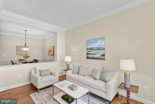 18349 FAIRWAY OAKS SQ, Leesburg, VA 20176