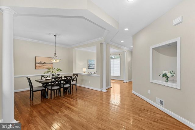 18349 FAIRWAY OAKS SQ, Leesburg, VA 20176