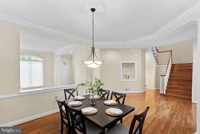 18349 FAIRWAY OAKS SQ, Leesburg, VA 20176