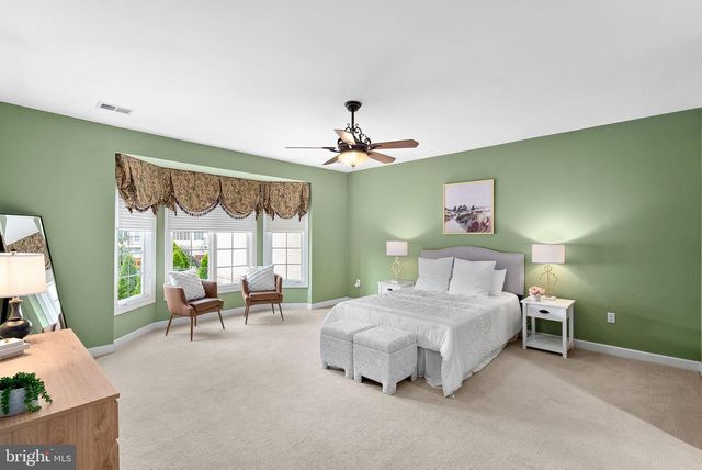 18349 FAIRWAY OAKS SQ, Leesburg, VA 20176