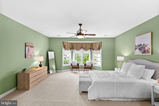 18349 FAIRWAY OAKS SQ, Leesburg, VA 20176