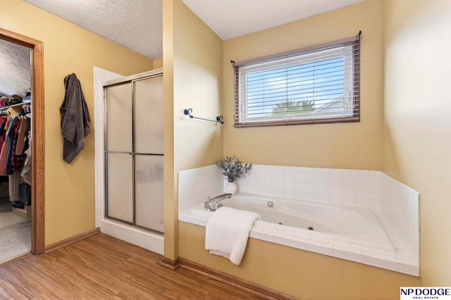 15205 Willow Creek Drive, Omaha, NE 68138