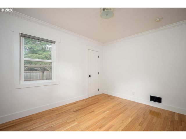 4207 Ne 77th Ave, Portland, OR 97218