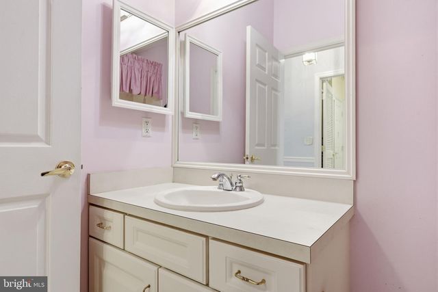 810 NATHANIEL TRL, Warwick, PA 18974