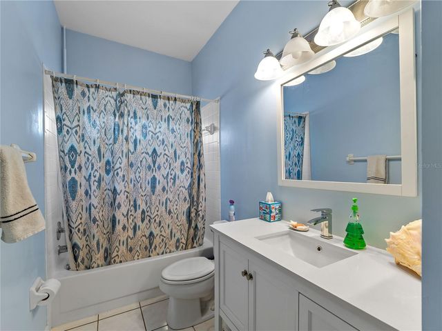 4494 DEL SOL BOULEVARD S, Sarasota, FL 34243