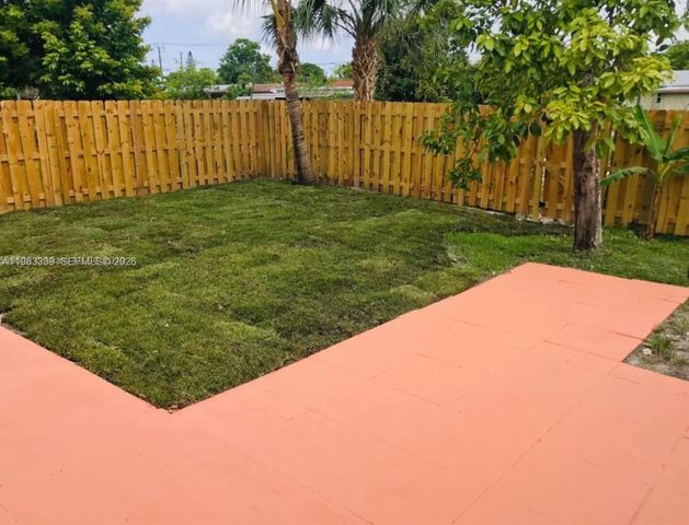 6710 SW 18th Ct 6710, North Lauderdale, FL 33068