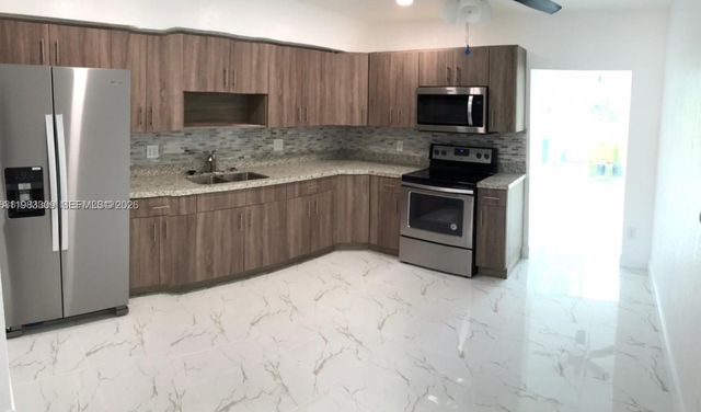 6710 SW 18th Ct 6710, North Lauderdale, FL 33068