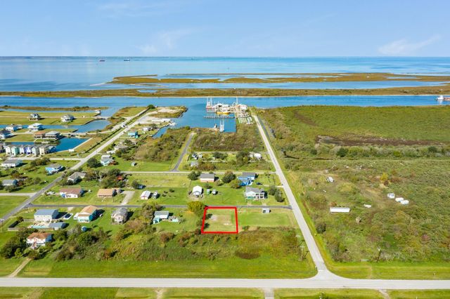 2326 Madison Avenue, Port Bolivar, TX 77650