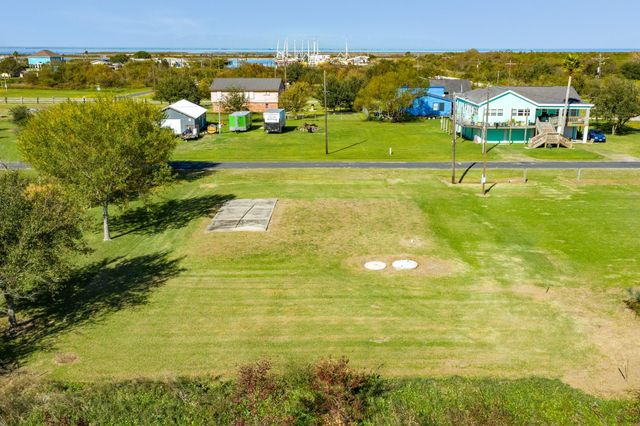 2326 Madison Avenue, Port Bolivar, TX 77650