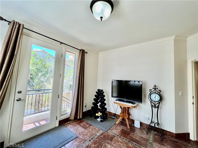 227 S Helberta Avenue B, Redondo Beach, CA 90277
