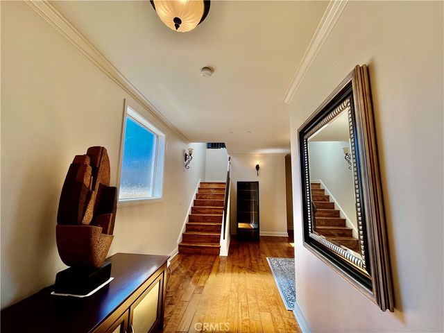 227 S Helberta Avenue B, Redondo Beach, CA 90277