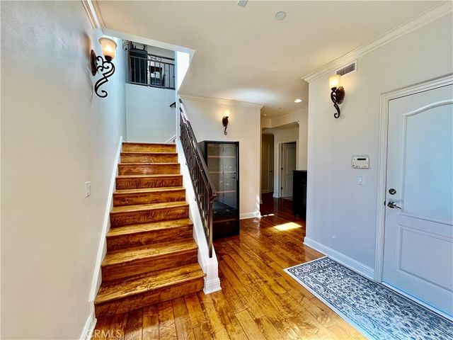 227 S Helberta Avenue B, Redondo Beach, CA 90277