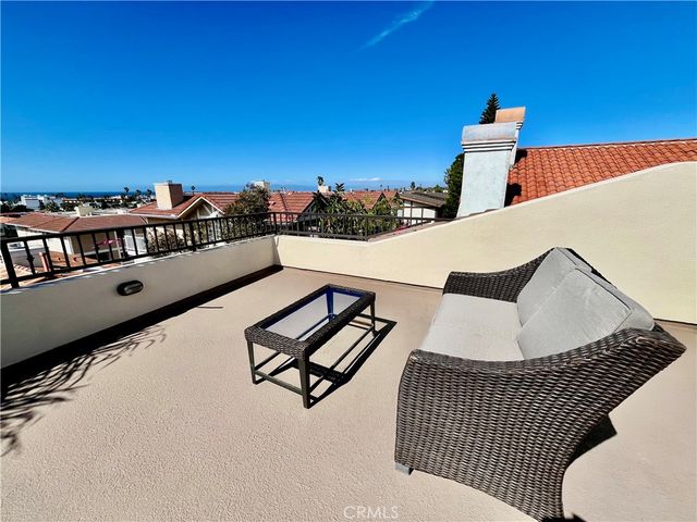 227 S Helberta Avenue B, Redondo Beach, CA 90277