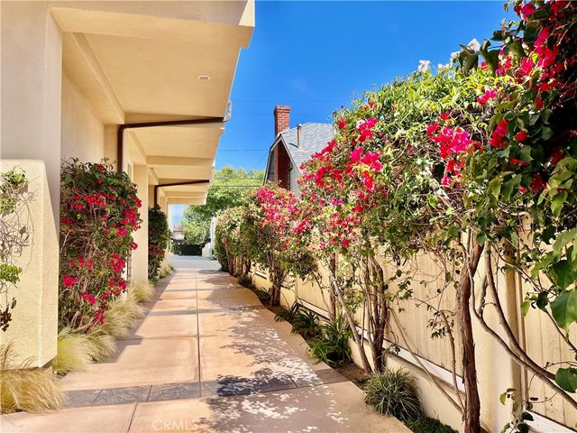 227 S Helberta Avenue B, Redondo Beach, CA 90277