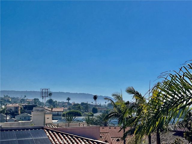 227 S Helberta Avenue B, Redondo Beach, CA 90277