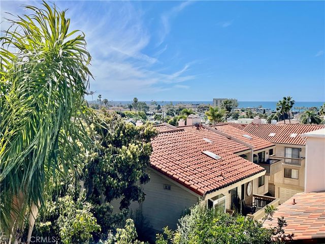 227 S Helberta Avenue B, Redondo Beach, CA 90277