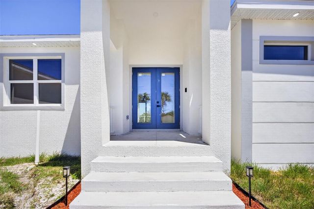 200 LEACH DRIVE, Punta Gorda, FL 33950