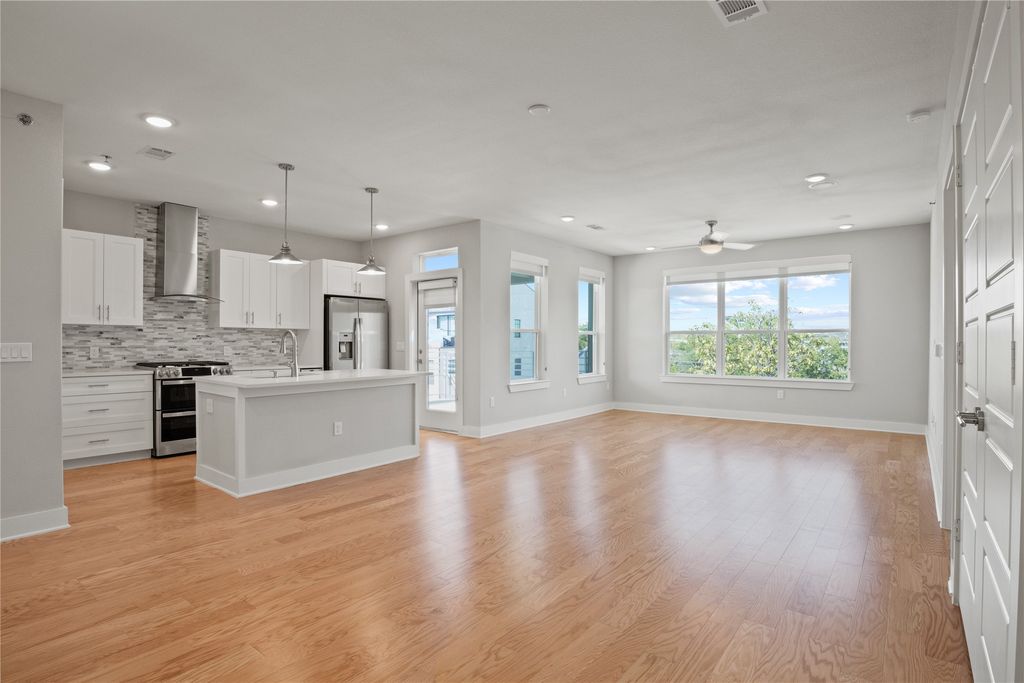 2721 Wingate Street 208, Fort Worth, TX 76107