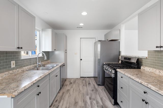 4806 Carsonhill DR, Austin, TX 78723