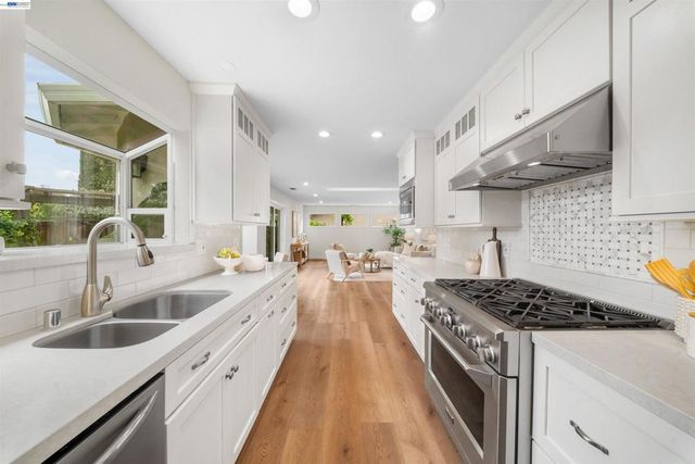 5481 Greenfield Way, Pleasanton, CA 94566