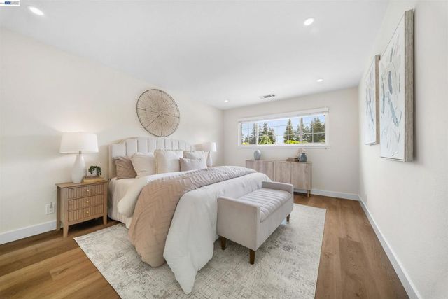 5481 Greenfield Way, Pleasanton, CA 94566