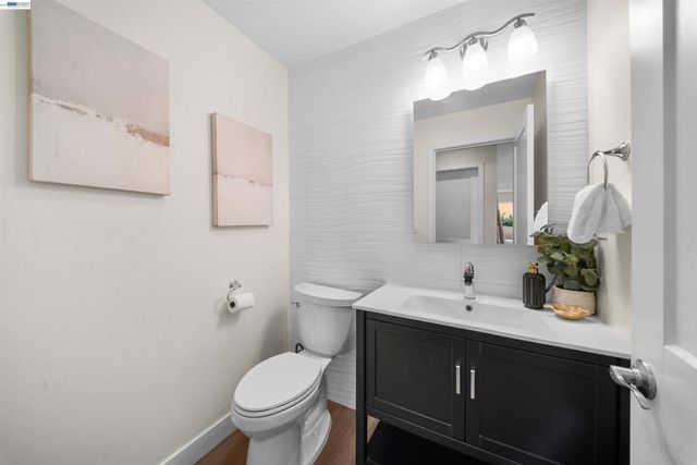 5481 Greenfield Way, Pleasanton, CA 94566