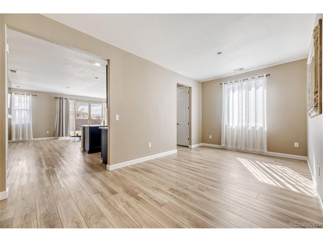 27824 E 9th Ln, Aurora, CO 80018