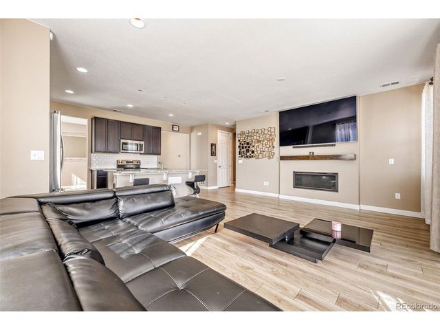 27824 E 9th Ln, Aurora, CO 80018