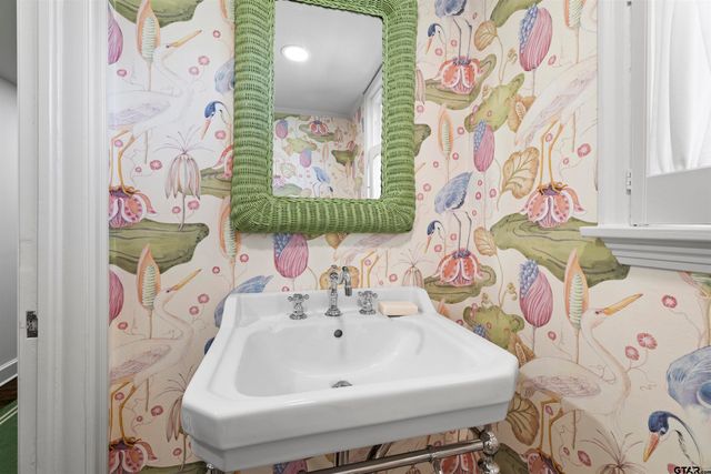 2318 S Chilton Ave, Tyler, TX 75701