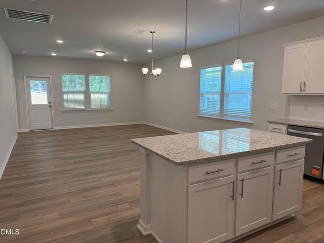 677 Fosterton Cottage Way, Raleigh, NC 27603