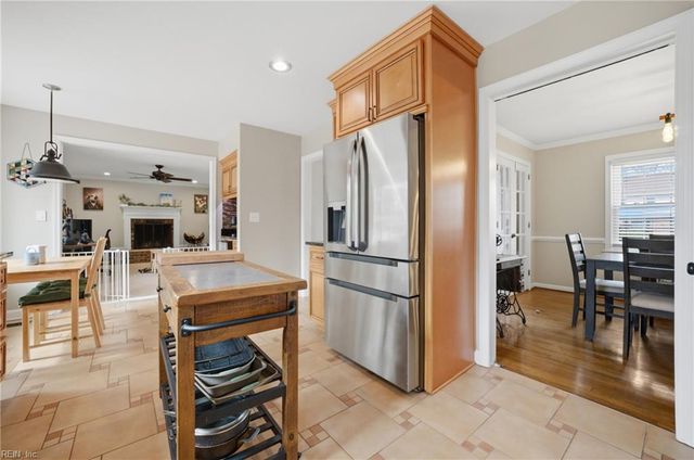 208 Shifting Log DR, Hampton, VA 23669