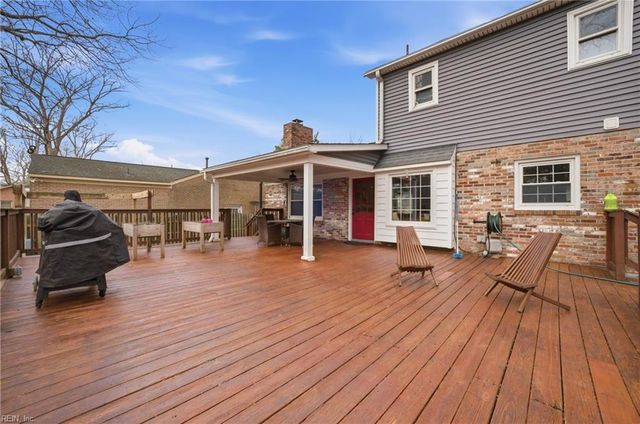 208 Shifting Log DR, Hampton, VA 23669