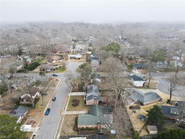 208 Shifting Log DR, Hampton, VA 23669