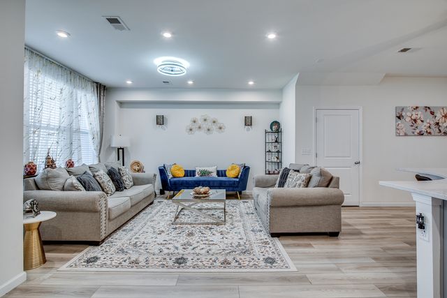 2310 Ryegrass Lane, Bolingbrook, IL 60490