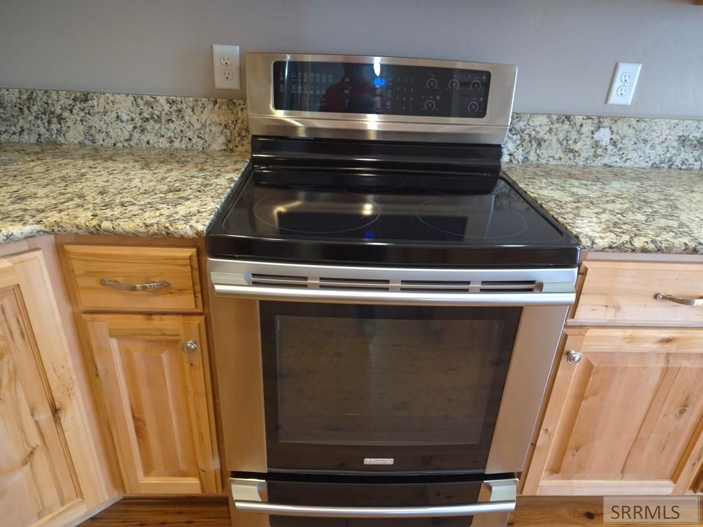 Image 12 of property listing at 2103 Fort Hall Avenue, American Falls, ID 83211