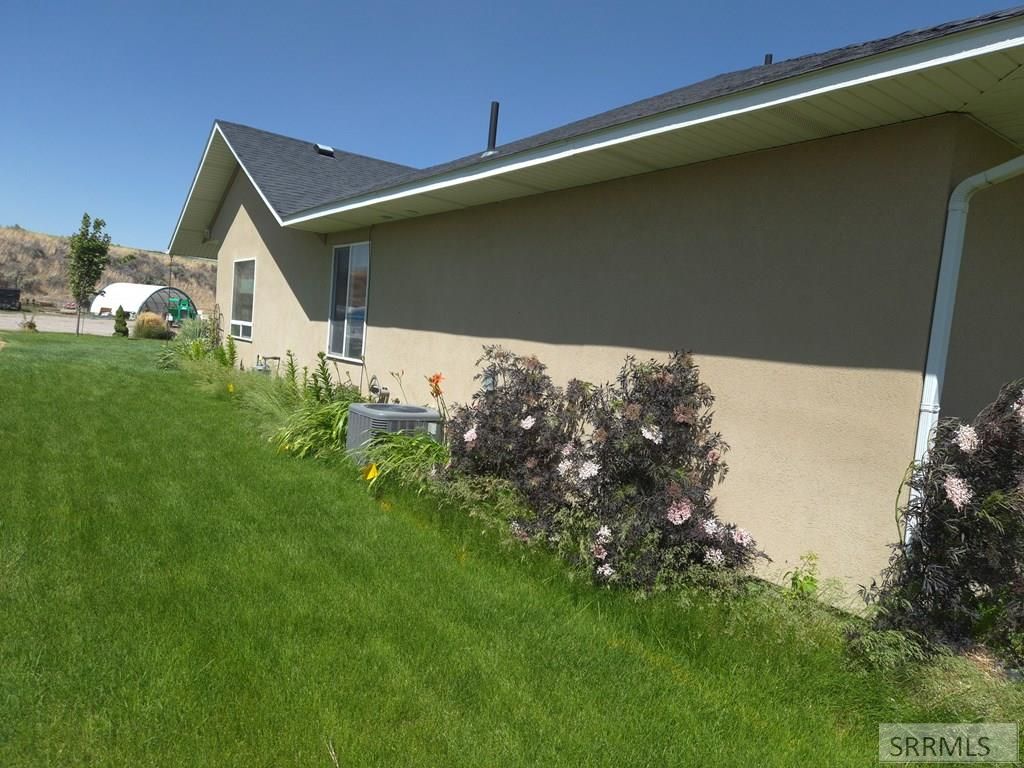 Image 29 of property listing at 2103 Fort Hall Avenue, American Falls, ID 83211
