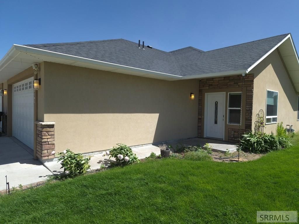 Image 33 of property listing at 2103 Fort Hall Avenue, American Falls, ID 83211