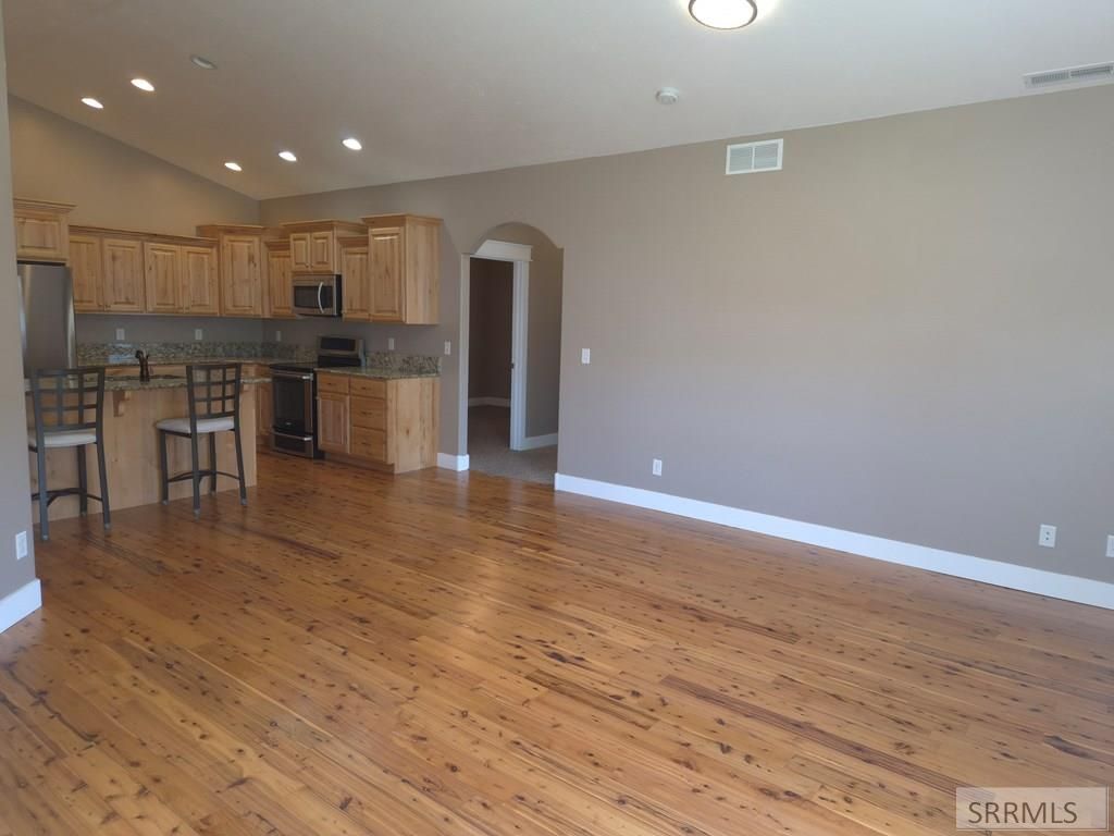 Image 4 of property listing at 2103 Fort Hall Avenue, American Falls, ID 83211
