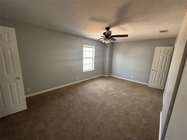 112 S Holly Street, Sherman, TX 75092