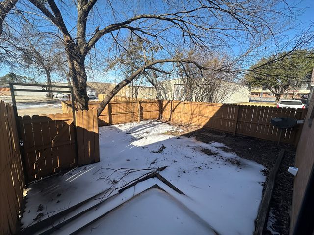 112 S Holly Street, Sherman, TX 75092