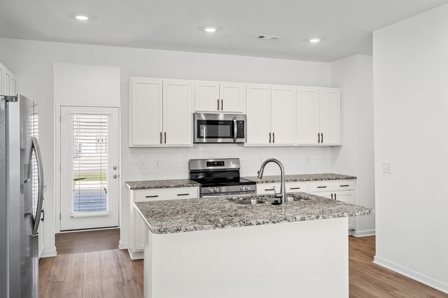 1414 Knox Ln, Lebanon, TN 37087