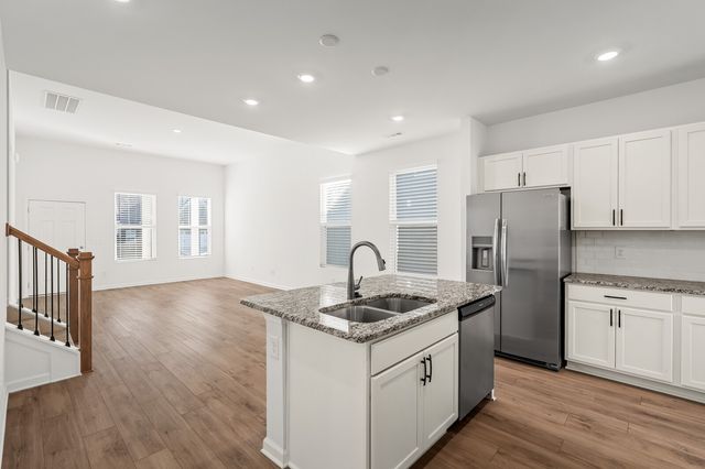 1414 Knox Ln, Lebanon, TN 37087