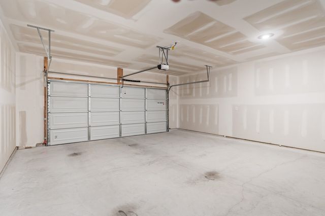 1414 Knox Ln, Lebanon, TN 37087