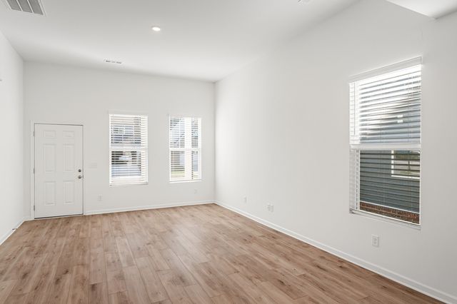 1414 Knox Ln, Lebanon, TN 37087