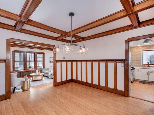 2111 Dayton Avenue, Saint Paul, MN 55104