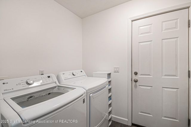 1021 Randy Lane, St. Johns, MI 48879